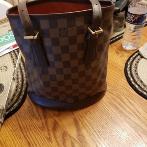 Authentic louis Vuitton  bucket bag
